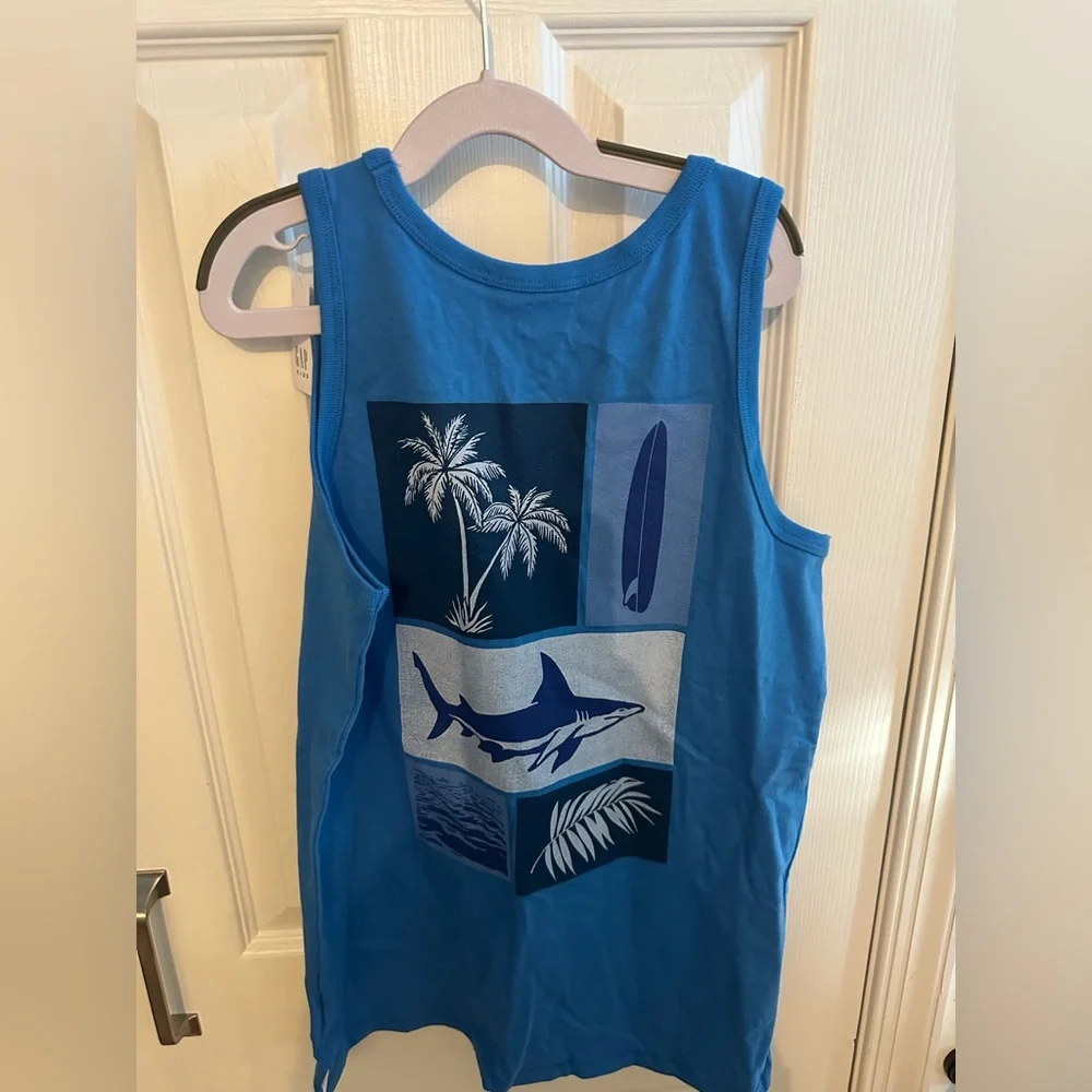 NWT Gapkids Tank Top with Palm Tree Design. Size 12